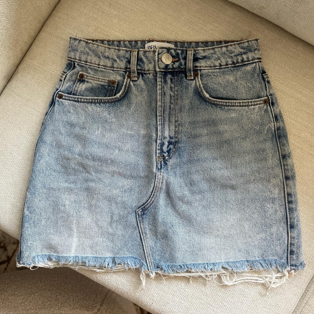 Zara Light Wash Denim Skirt